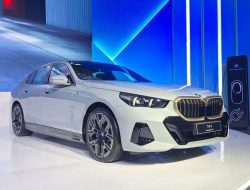 BMW i5 Resmi Mengaspal di Indonesia, Siap Menggebrak Pasar Mobil Listrik Tanah Air