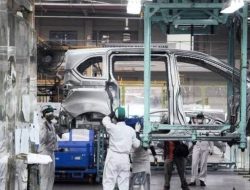 Diduga Kalah Saing, Honda dan Nissan Menurunkan Angka Produksi Mobil di China