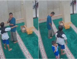 Viral! Bocah Kecil Tegur Pria yang Sholat dengan Arah Kiblat Salah