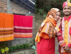 Viral! Seorang Pria di Magelang Buat Baju Lebaran dari Handuk yang Dijahit, Dipuji Kreatif oleh Netizen