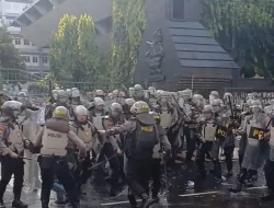 Viral Polisi Diduga Pukuli Demonstran May Day di Semarang, Polrestabes Angkat Bicara