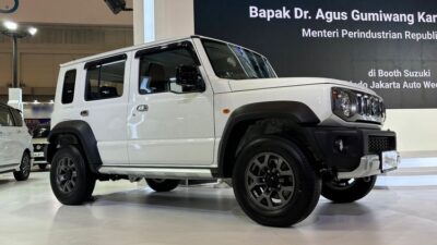 Suzuki Jimny 5 Pintu White Rhino Edition: Kendaraan Langka yang Jadi Buruan 15 Tahun Mendatang