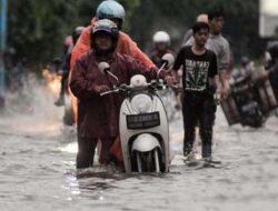 Motor Kemasukan Air Hujan Bisa Menimbukan Kerusakan Serius, Ini Antisipasinya!