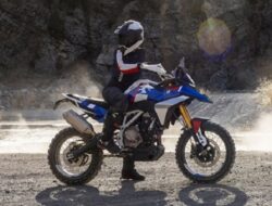 BMW Kenalkan Motor Adventure Mesin 450 cc dengan Bobot Ringan