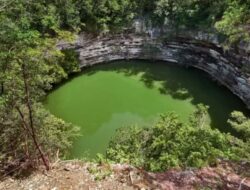 Lubang Raksasa Cenote Suci Meksiko Simpan Harta Karun dan Kerangka