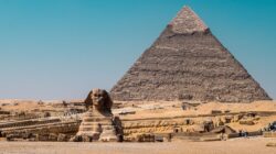 Fakta Tersembunyi: Piramida Giza Tak Hanya Punya Empat Sisi