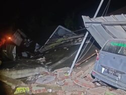 Tanah Longsor di Nagreg Hantam Rumah Warga dan Kantor Desa, Tiga Orang Terluka